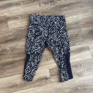 Athleta Cropped Patterned Leggings
